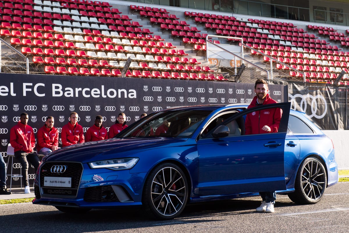 20 millones de euros en coches, la colección de coches de CR7 en