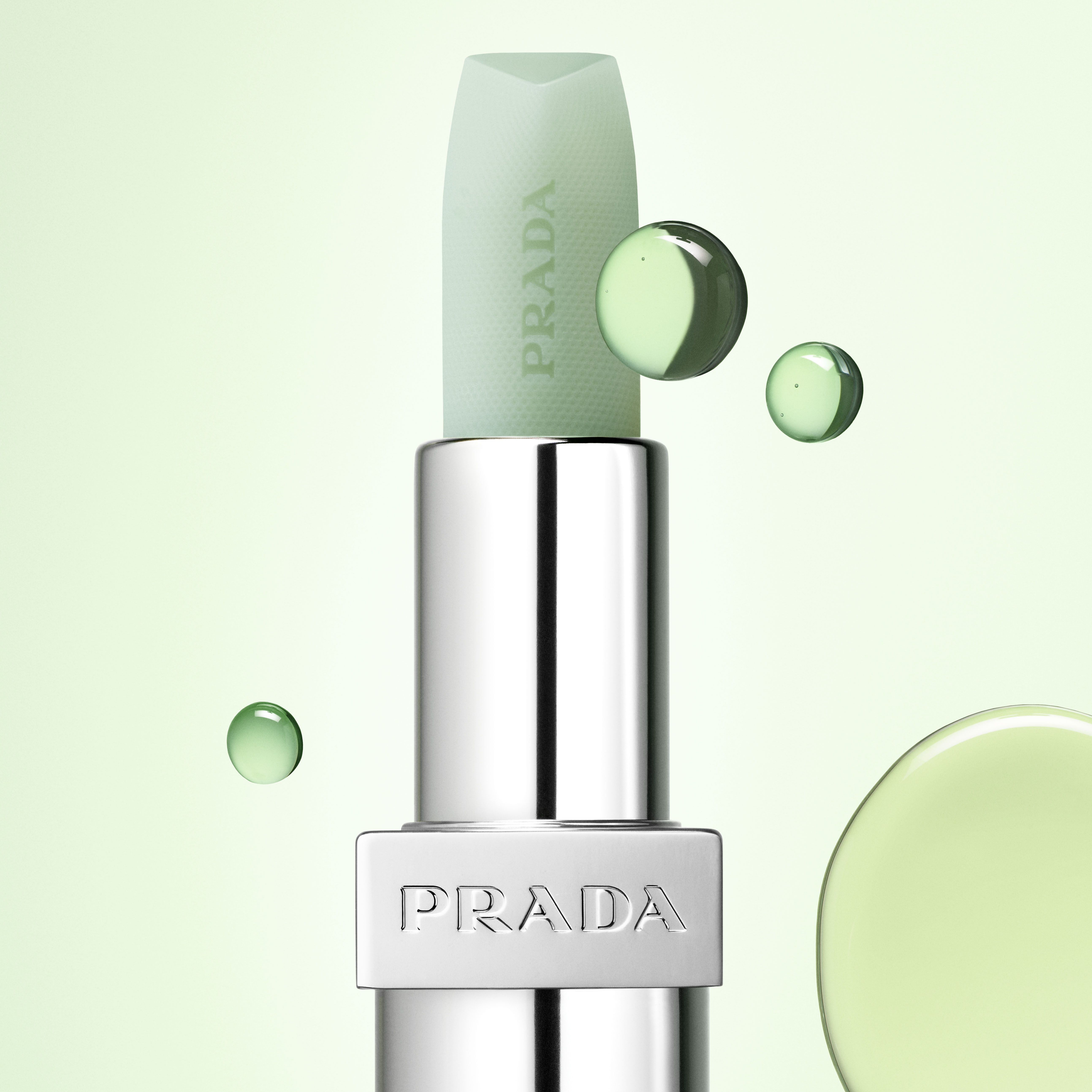 Visit the PRADA official e-store, discover the new PRADA