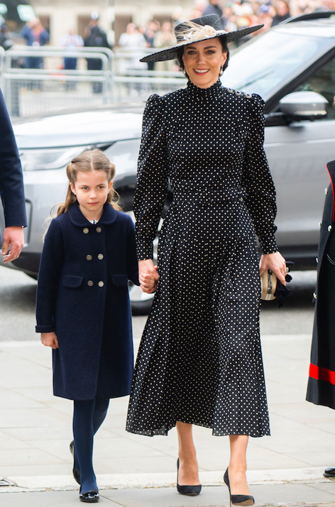 Lip Reader Spots Princess Charlotte And Kate Middleton Moment