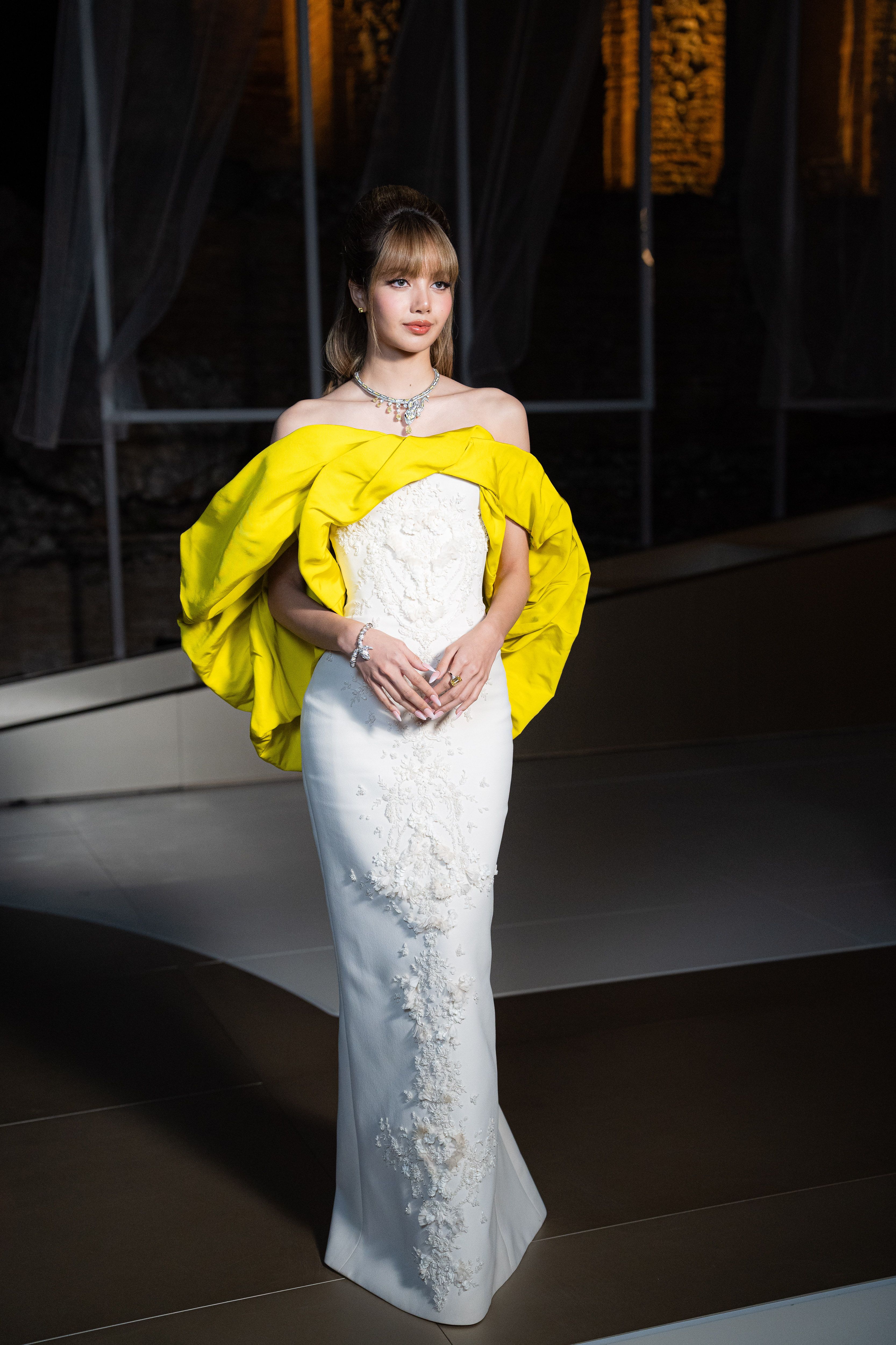 Lisa Looked Like a Renaissance Relief Sculpture at the Bulgari High Jewelry Show
