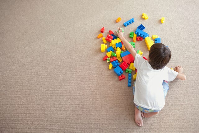 the best way to clean lego