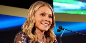abc 'live with kelly and ryan' host kelly ripa instagram new hair bangs