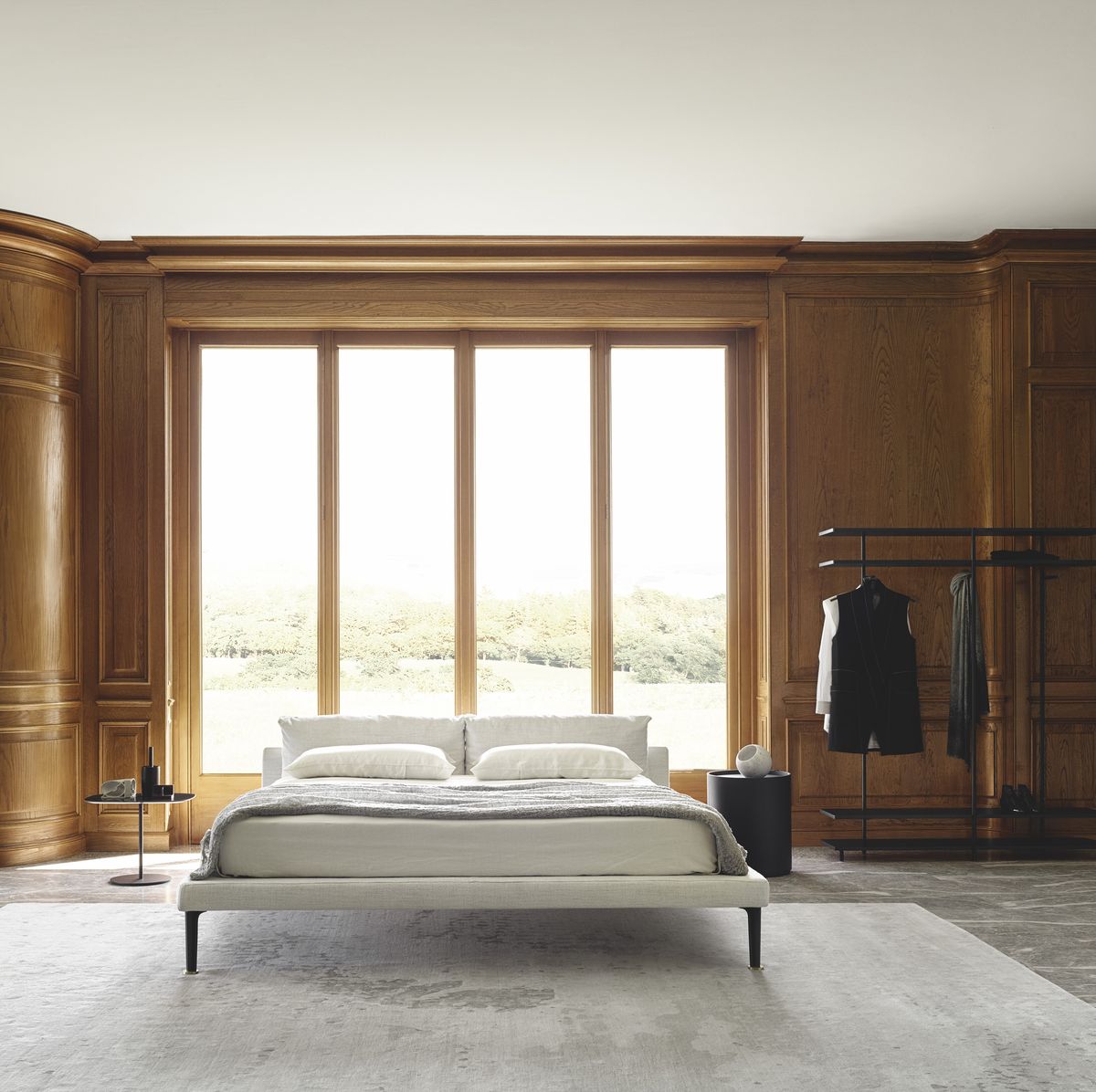 Camera da letto classica, tra mobili, tessuti e accessori: come