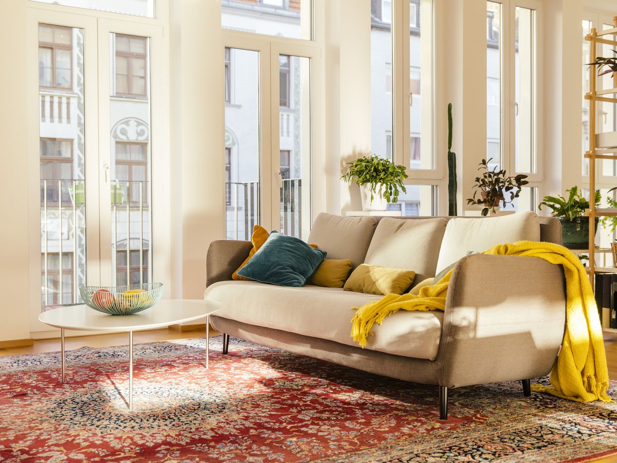 Choosing the Right Living Room Area Rug for Your Home