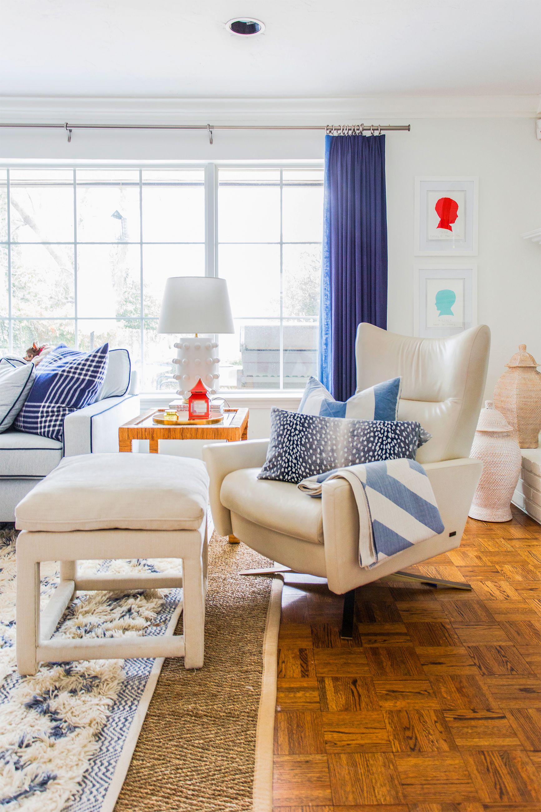 26 Best Living Room Curtain Ideas - Living Room Window Treatments