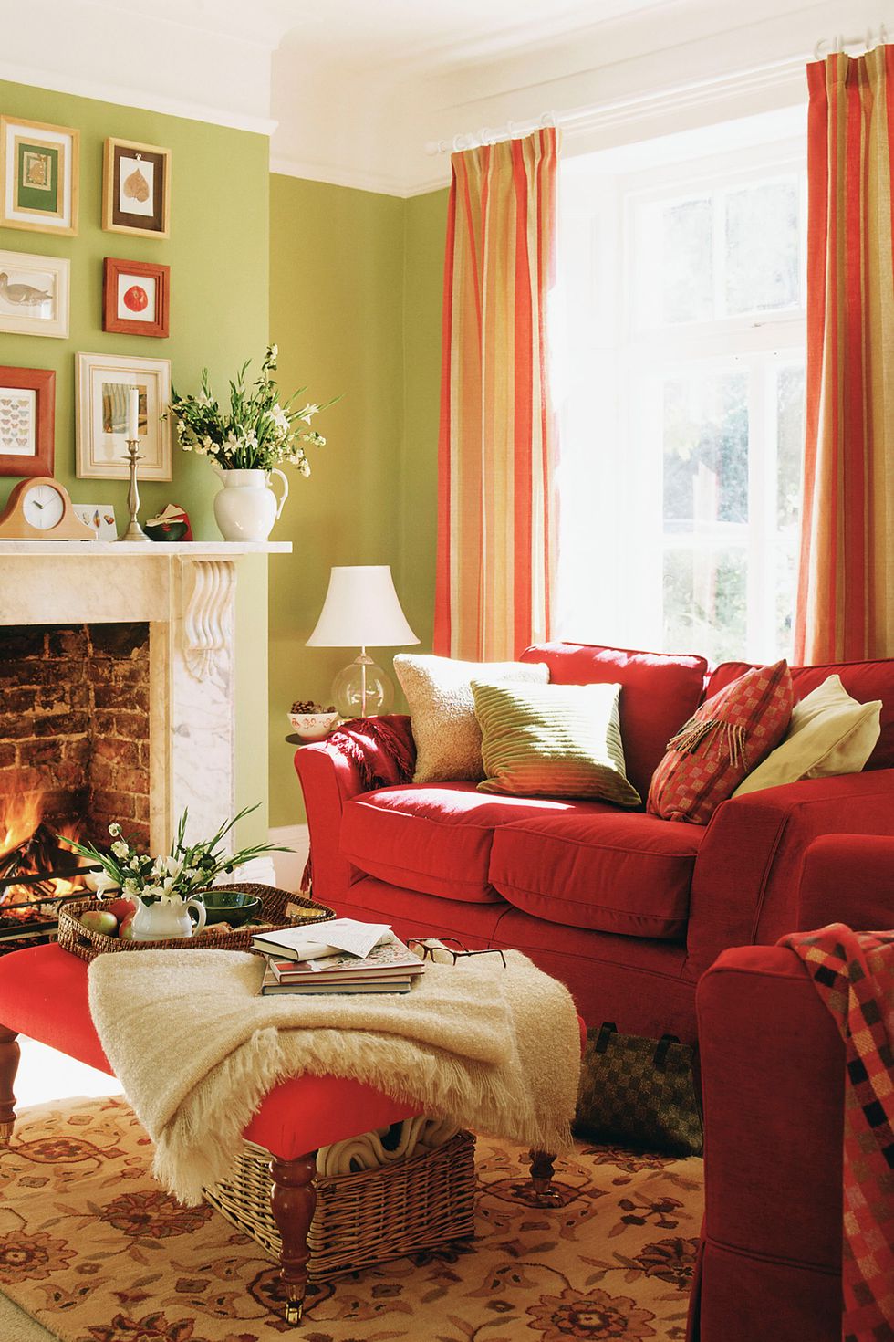 30 Beautiful Living Room Curtain Ideas