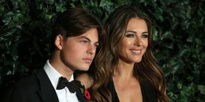 british actress elizabeth hurley r and her son damian pose on the red carpet as they attend the 62nd london evening standard theatre awards 2016 in london on november 13, 2016
the evening standard theatre awards were established in 1955 to recognise outstanding achievement in london based theatre, from actors to playwrights, designers to directors  afp  daniel leal olivas        photo credit should read daniel leal olivasafp via getty images