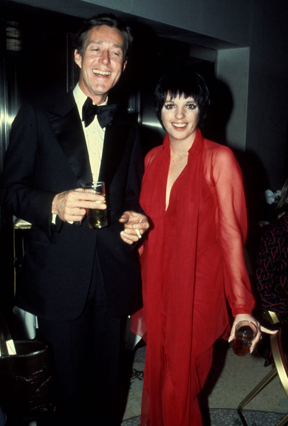 liza minnelli with designer halston