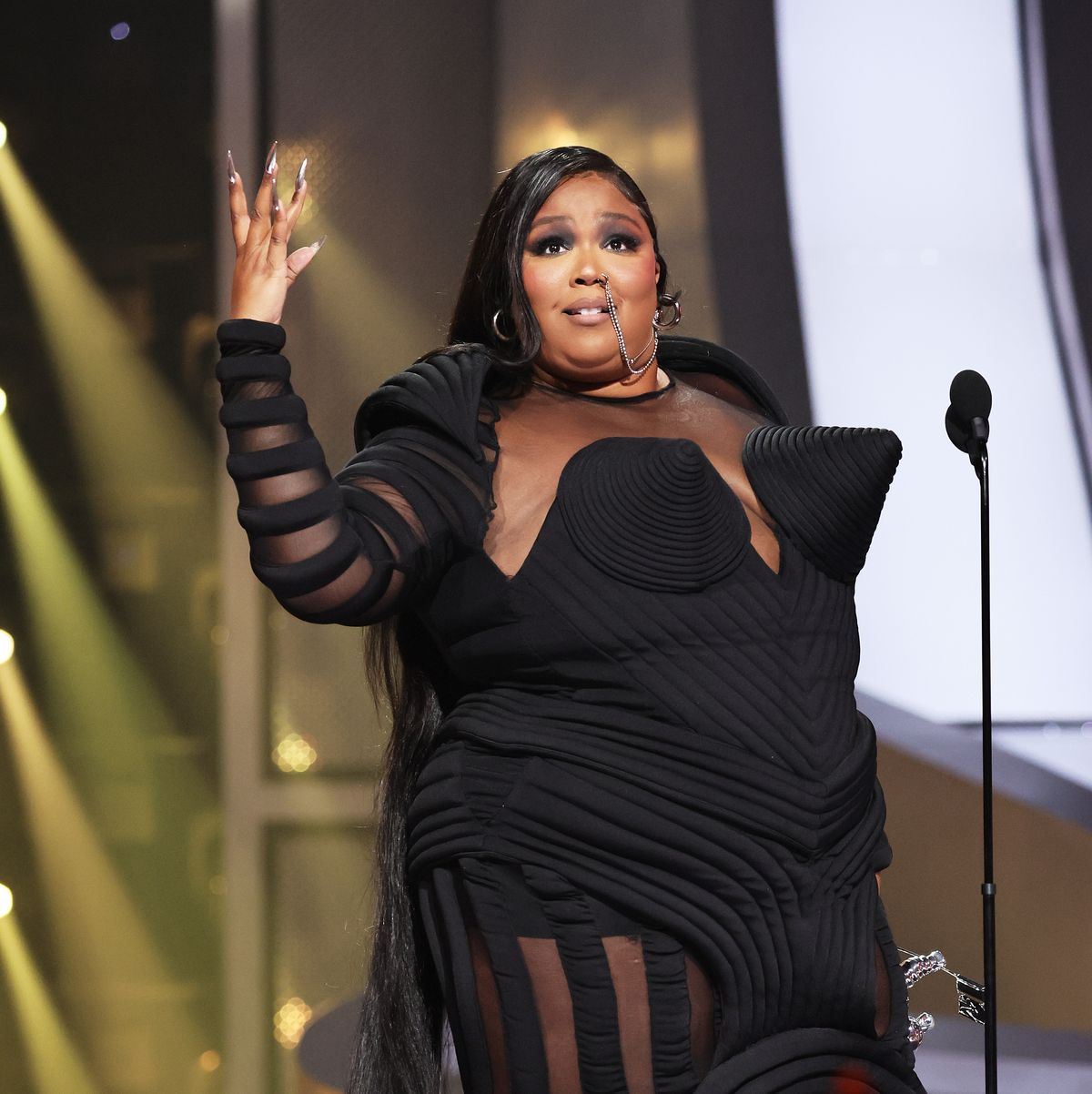 The 17 Best Lizzo Outfits That Are Good as Hell
