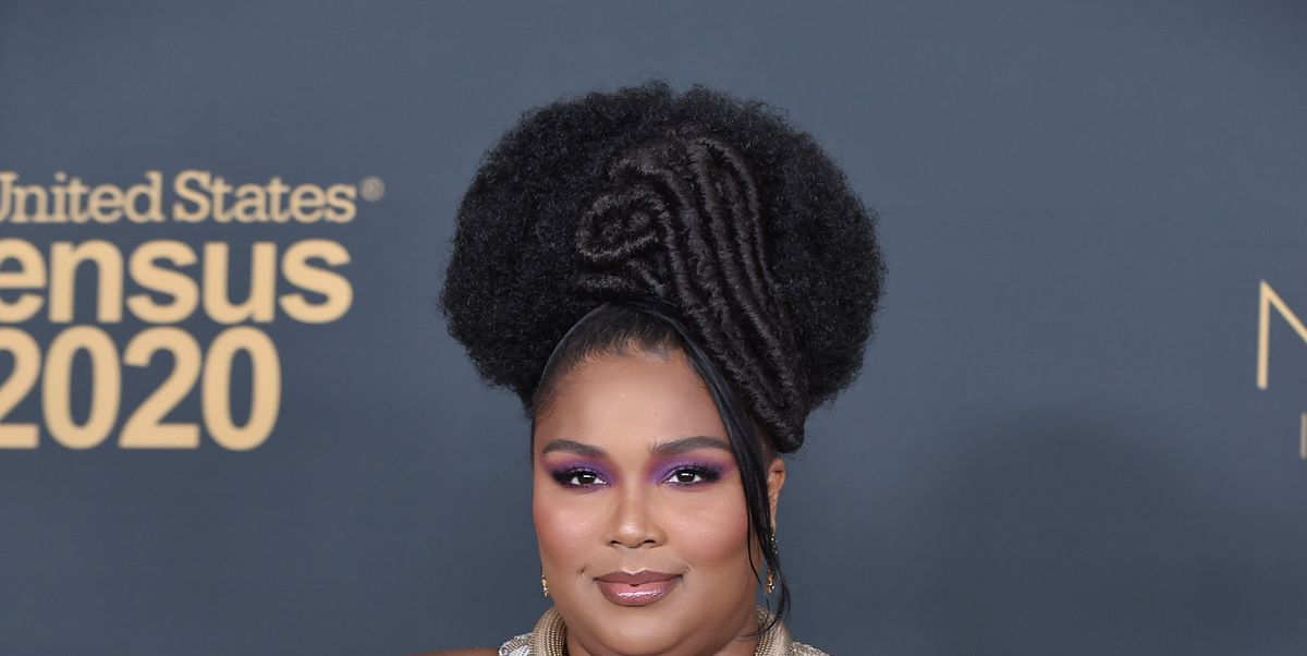 Lizzo Shows Off Stomach After Weight Loss … Twitter Doesn't Like It