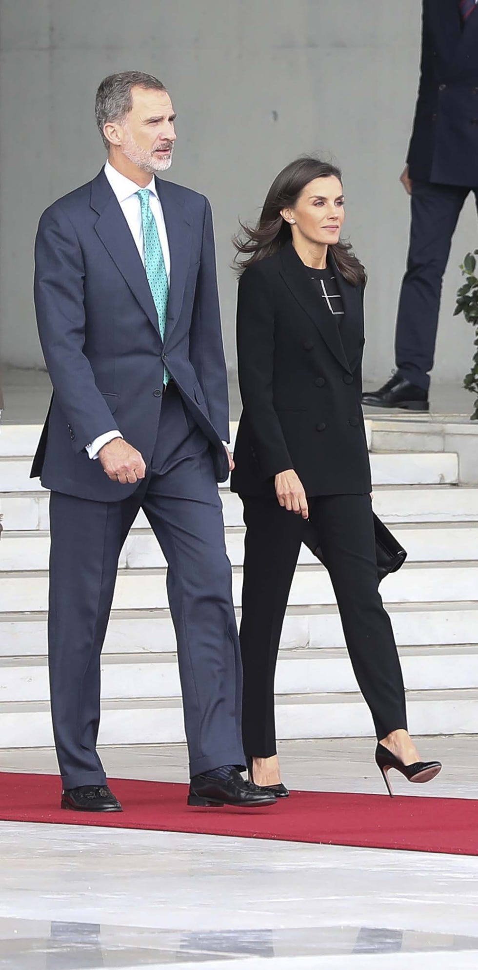 *LOS REYES VIAJAN A JAPON A LA CEREMONIA DE ENTRONIZACION DEL EMPERADOR NARUHITO