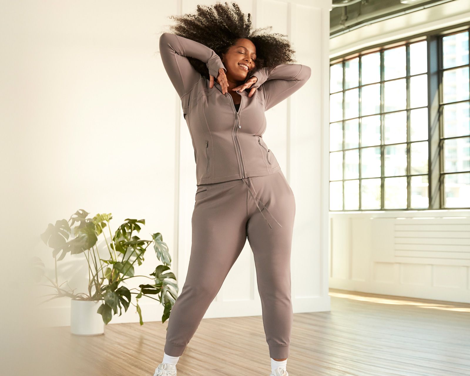 Lululemon Ready to Rulu Jogger, Lululemon Now Has Extended Sizing, and  Says It's a Start.