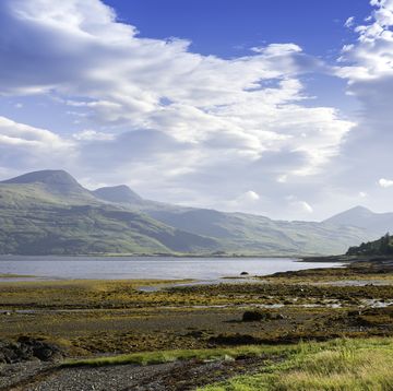 loch scridain with view to ben more and glen more mountains early morning in summer isle of mull, inner hebrides, scotland