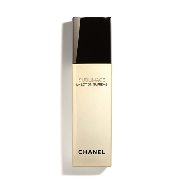 La loción de belleza 'Sublimage La Lotion Suprême', de Chanel (133 €). El primer paso del ritual de hidratación del tratamiento. 