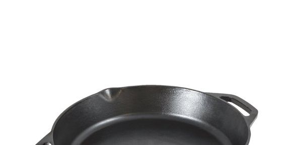This Lodge Cast Iron Skillet is on Sale Right Now for Less Than $20