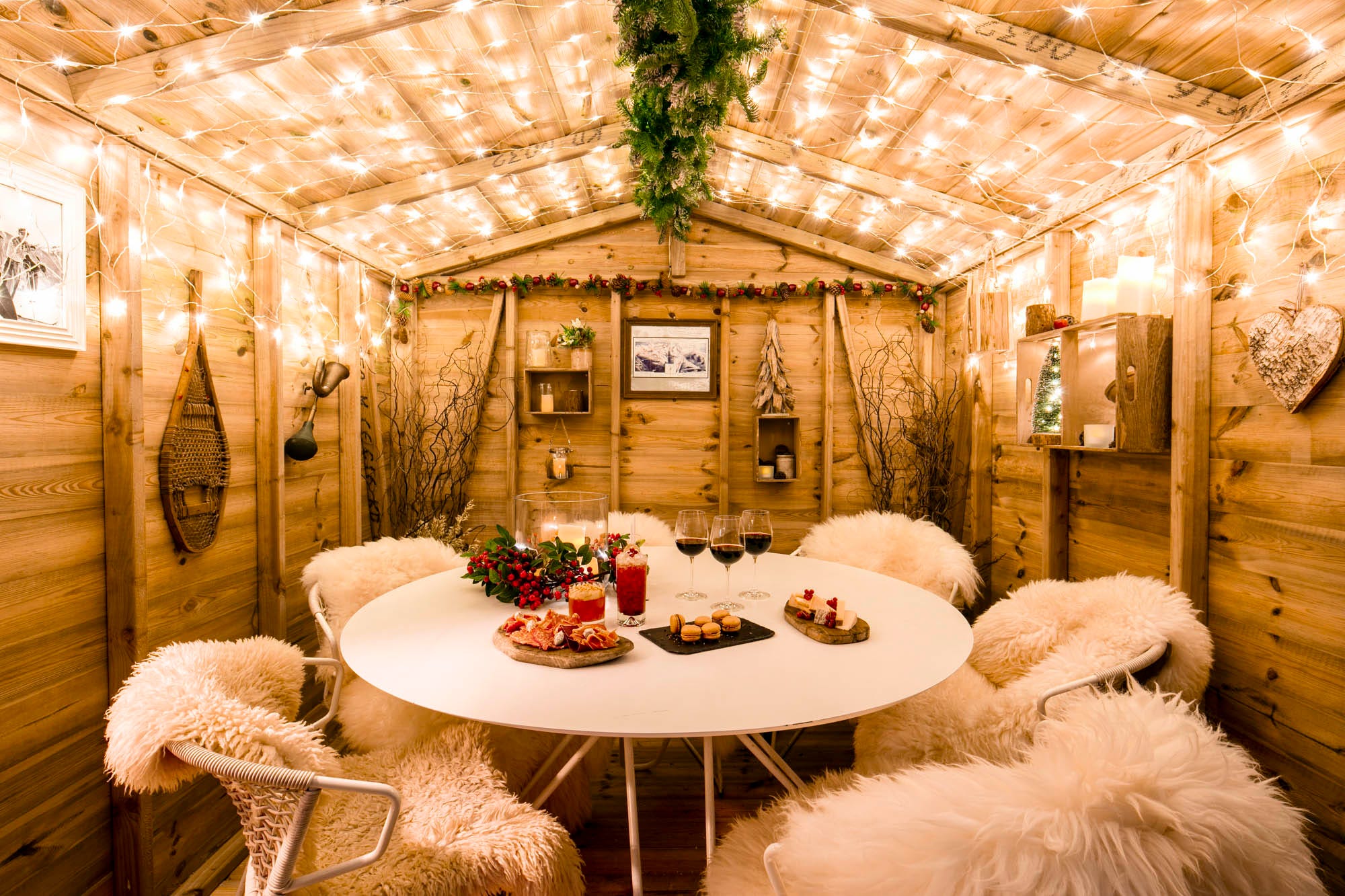 Festive rooftop Lodge d’Argent at Coq d’Argent
