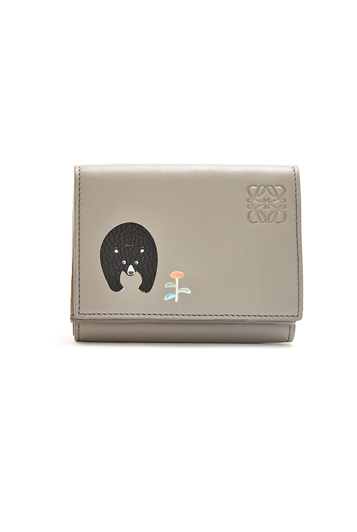 ロエベ×スナ・フジタ」コラボコレクションを速報公開! 日本限定 ロエベ×スナ・フジタ」コラボコレクションを速報公開! 日本限定