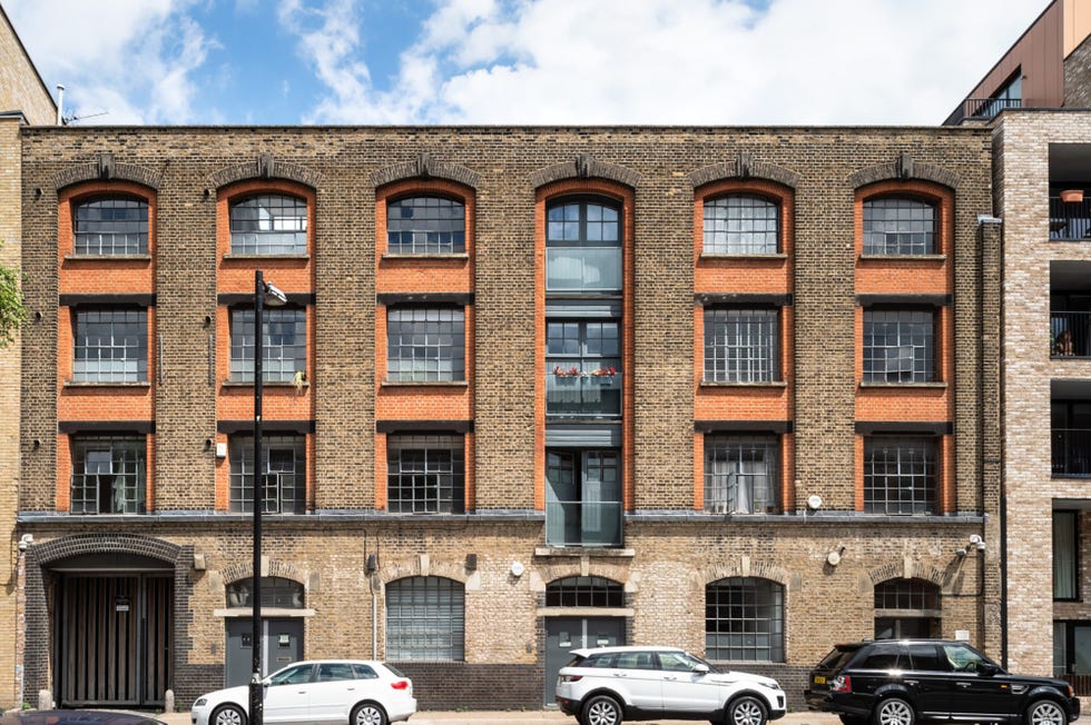 fachada de estilo industrial del edificio