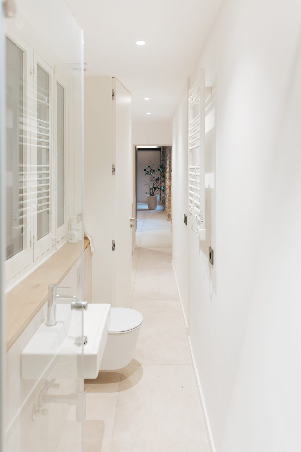 baño blanco moderno
