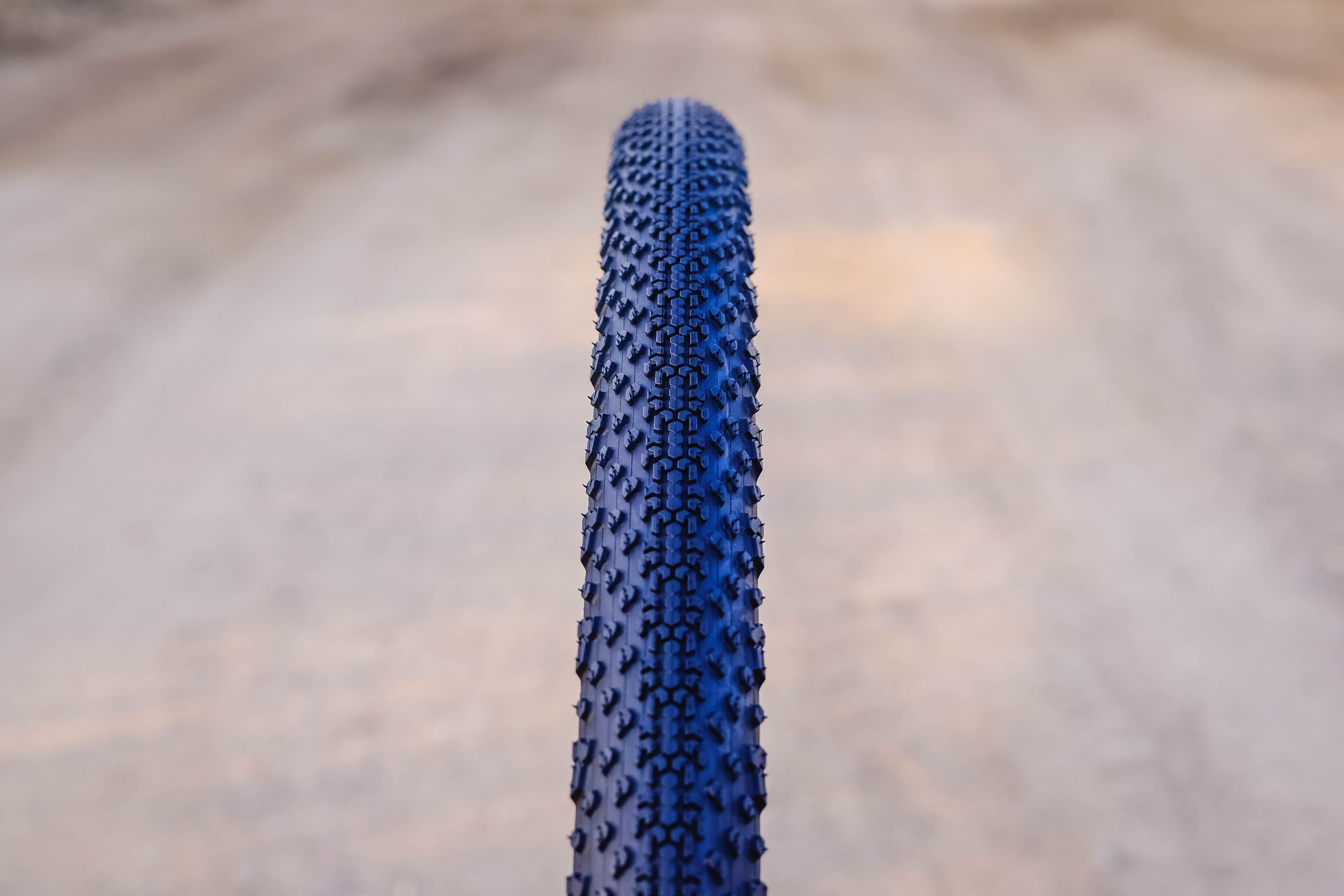 Blue, Tire, Cobalt blue, Electric blue, Automotive tire, Azure, Automotive wheel system, Synthetic rubber, Rope, 