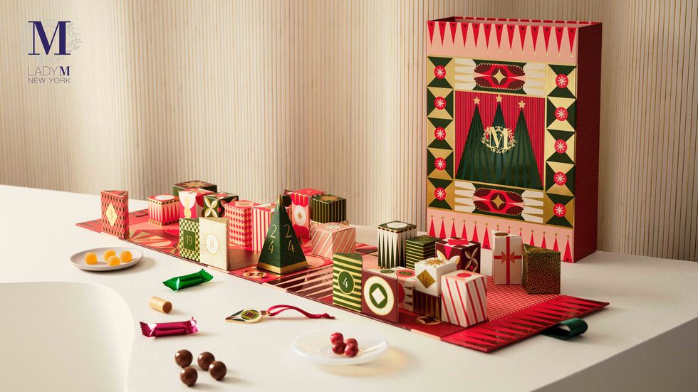 2023聖誕節甜點推薦！lady m聖誕倒數月曆、星巴克節慶音樂盒、手工耶誕點心滿足你的甜點胃