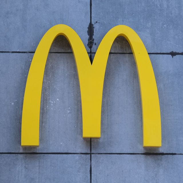 McDonald’s Is Pausing On Reopening Dining Rooms For 21 Days