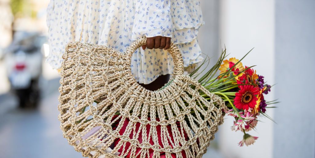Best Summer Bags for Women 2024 Including straw, Crossbody, & Tote