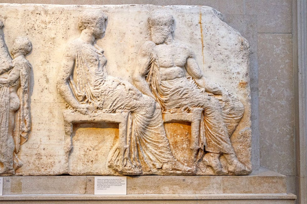 Deel van het oostelijk fries Athene en Hephaistos