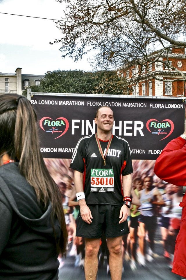 Andy Dixon finishes London Marathon