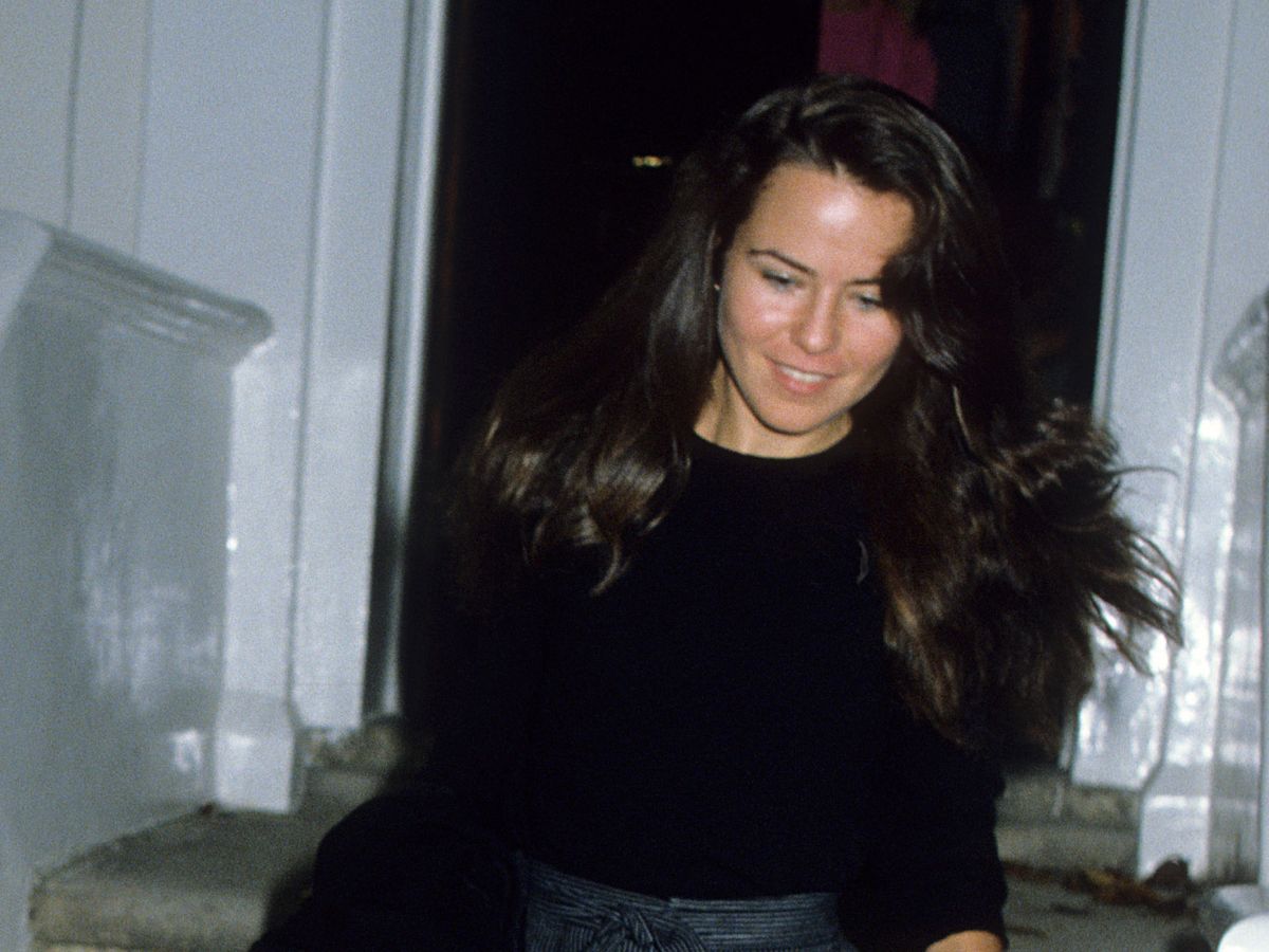 1200px x 900px - Who is Koo Stark, Prince Andrew's American Girlfriend Mentioned on 'The  Crown'?