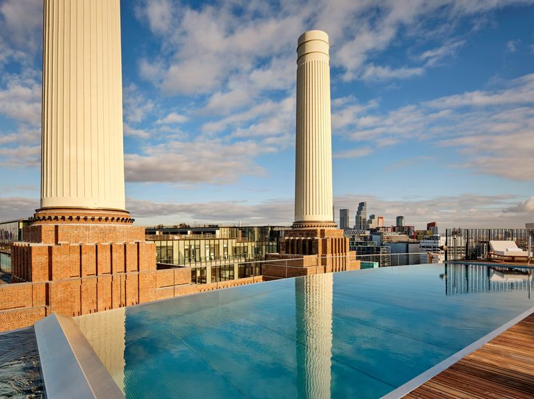 london hotels with pools