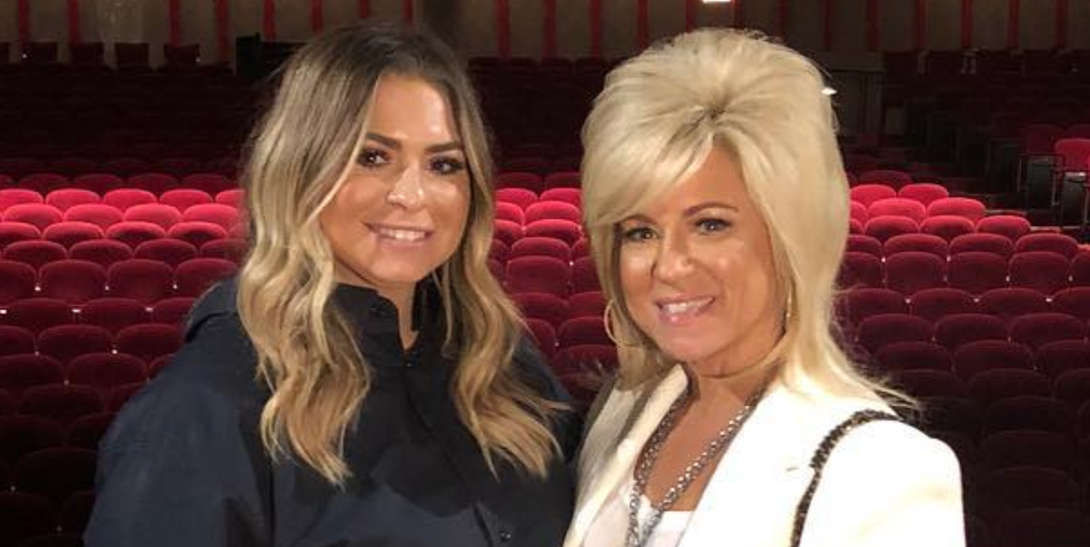 Long Island Medium Theresa Caputo Shares Heartbreaking Update About Her Daughters Bullying 