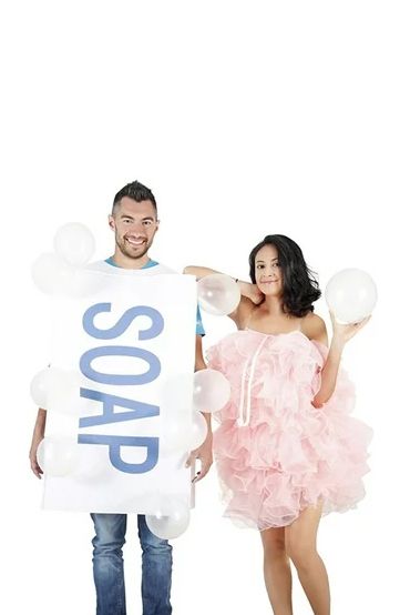 couples halloween costumes loofah and soap