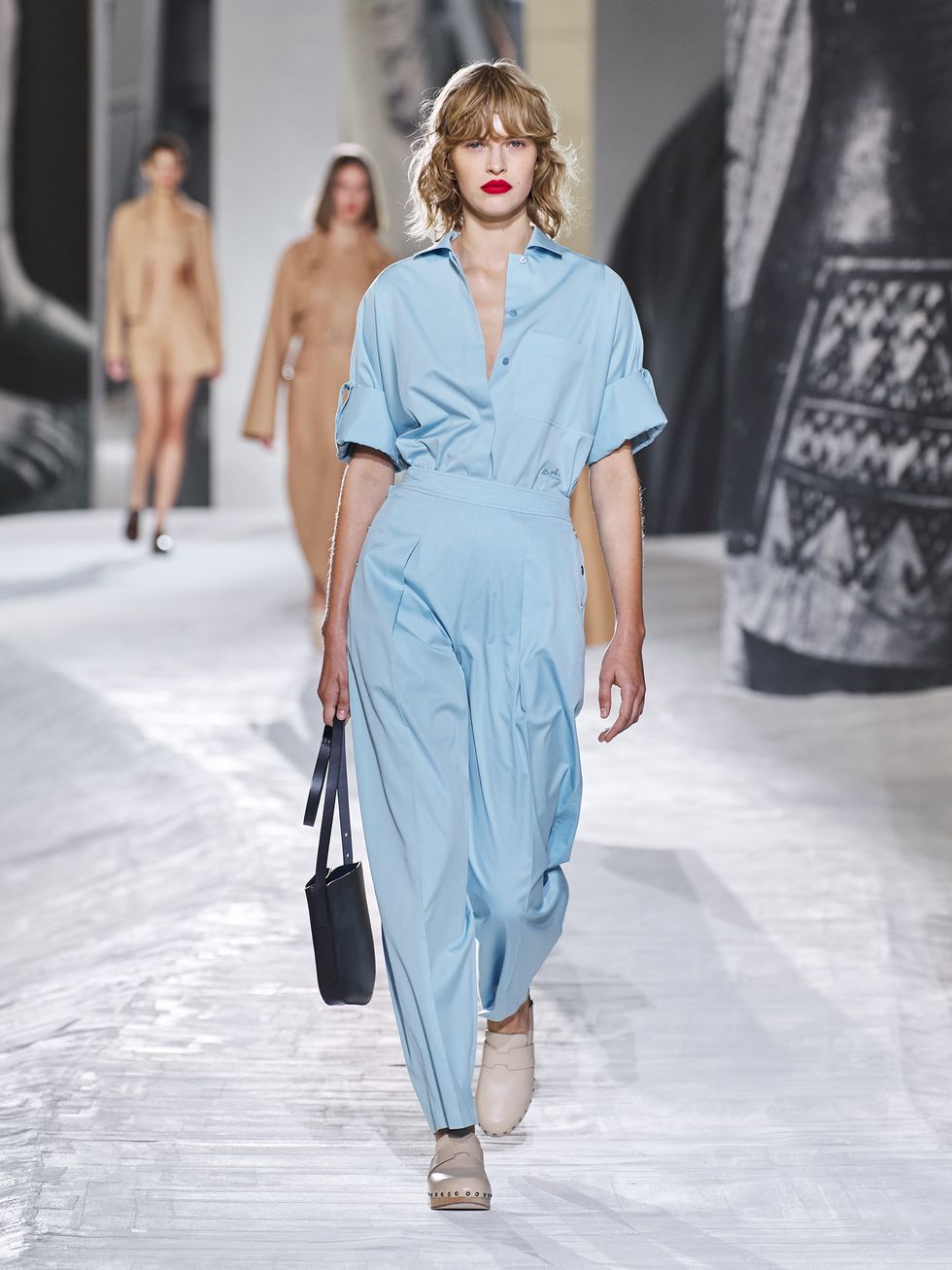 hermès打造清新挑逗的「第二層肌膚」！以觸覺渴望形塑hermès 2021春夏系列
