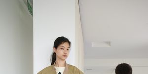 Deze knuffelbare trui van Louis Vuitton maakt heel wat los op sociale media