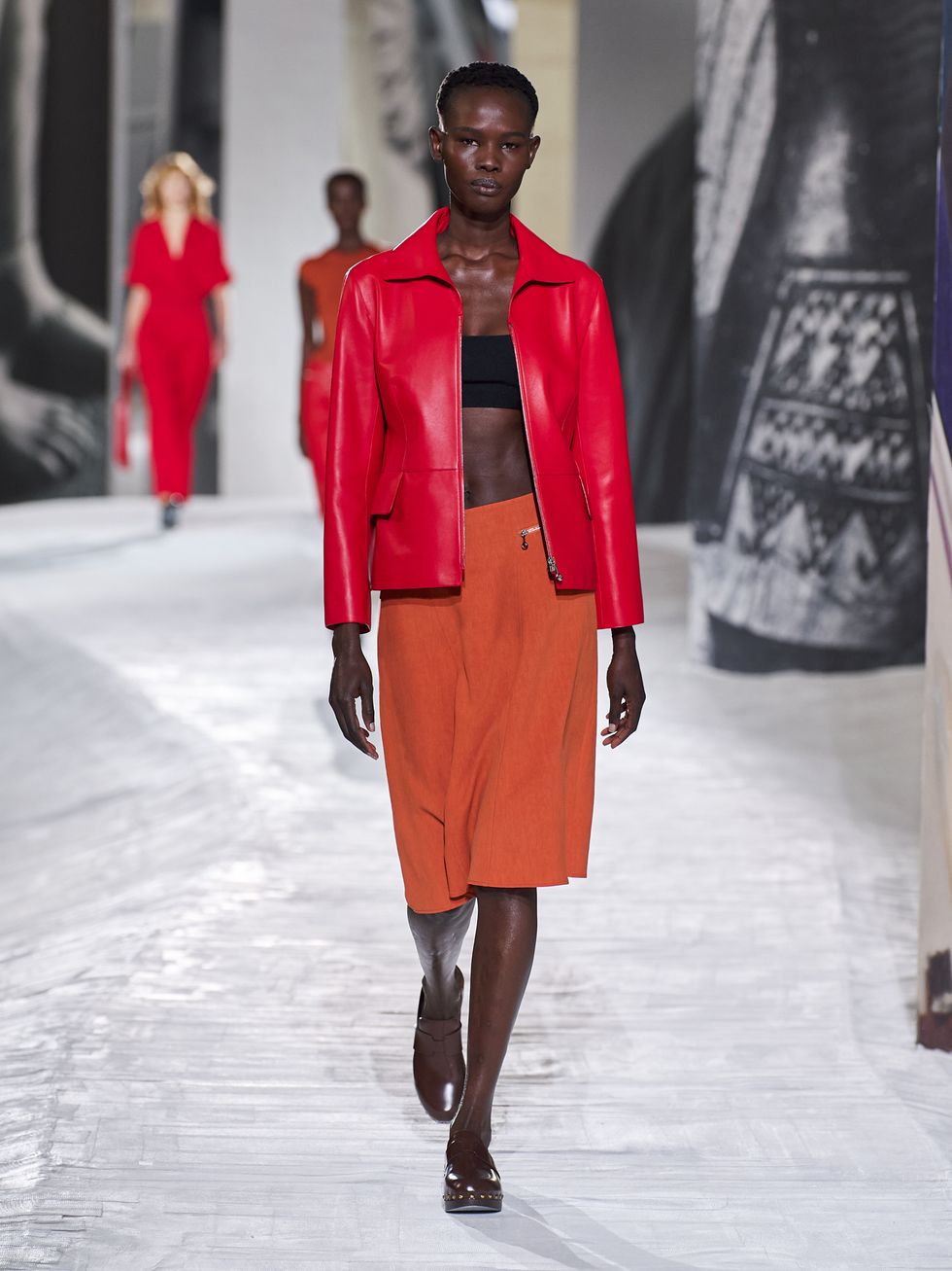 hermès打造清新挑逗的「第二層肌膚」！以觸覺渴望形塑hermès 2021春夏系列