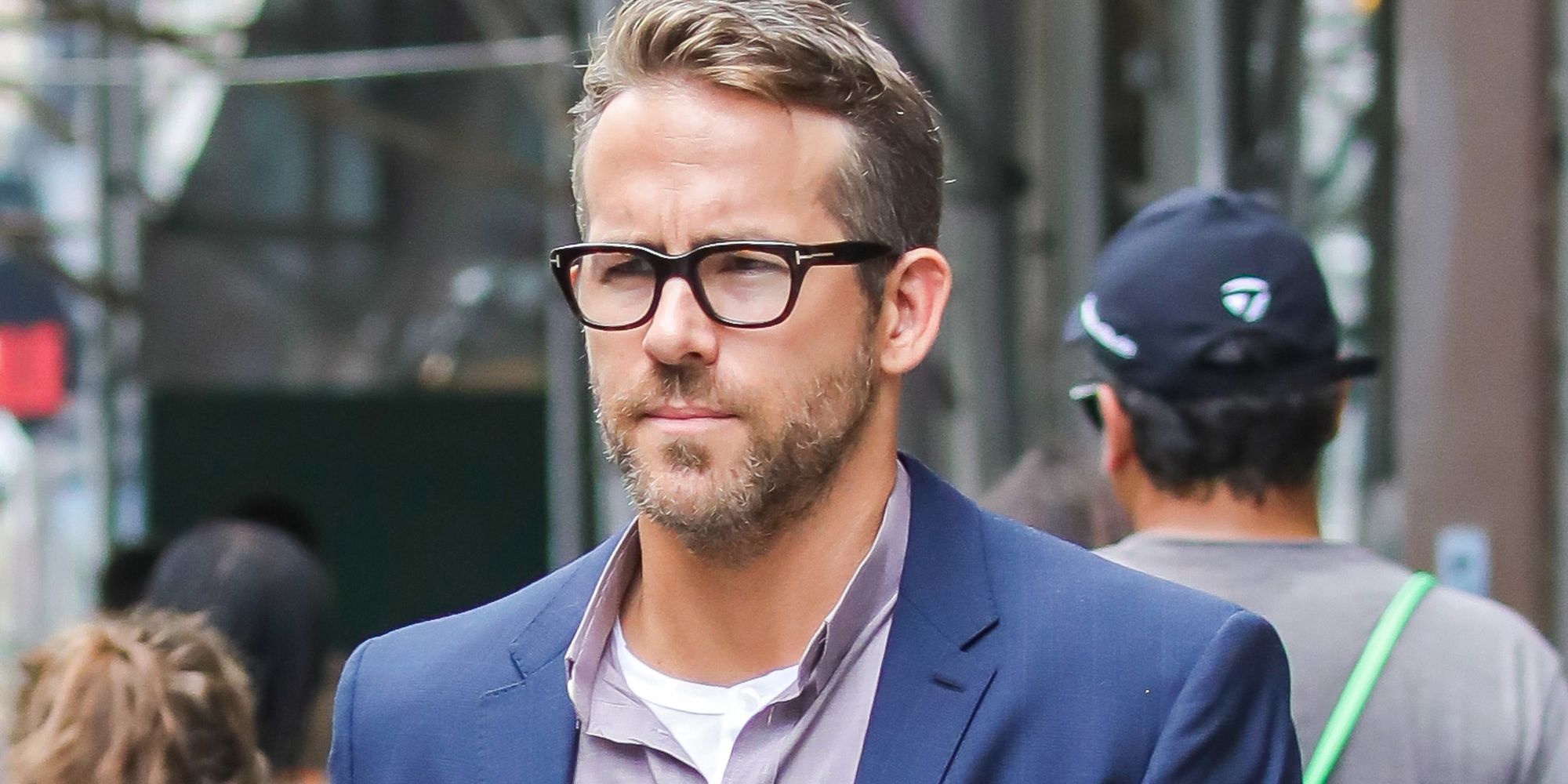 Ryan reynolds occhiali store
