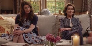 mother, daughter, argument, therapy, gilmore girls, lorelai, emily, 