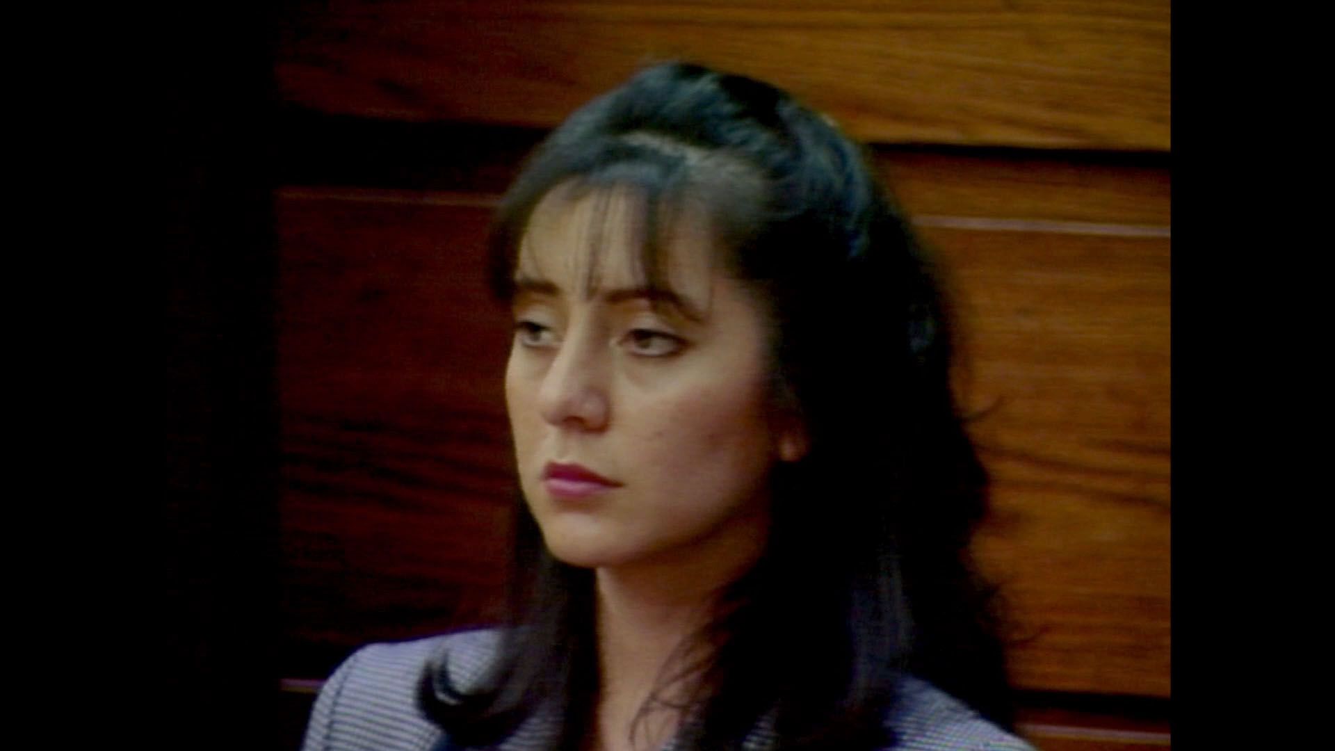 Lorena Heres the trailer for Amazon Prime Videos docu-series about Lorena Bobbitt cutting off her husbands penis photo