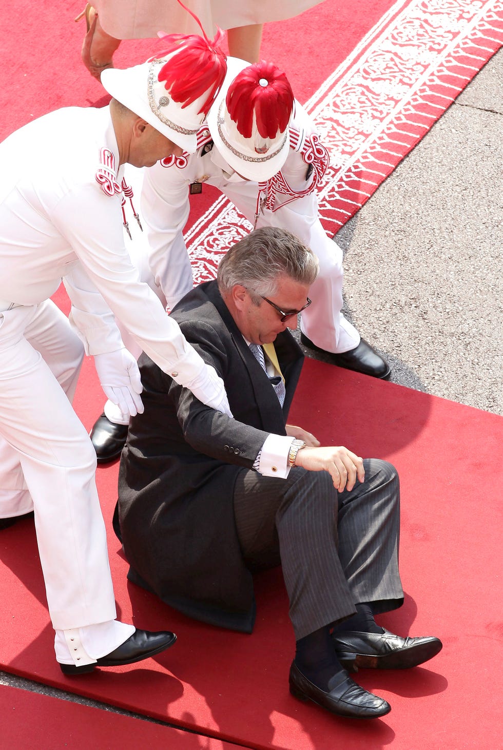 Red, Pink, Carpet, Leg, Flooring, Contact sport, 