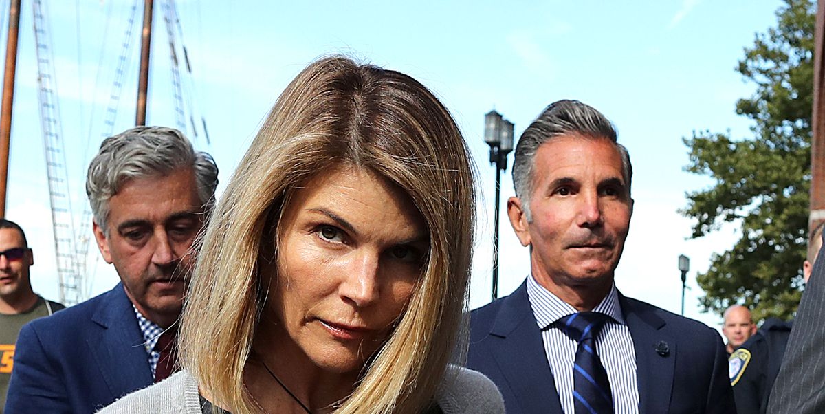 Tution Teacher Cheating Husbandand Student Sex Porn - Lori Loughlin, Felicity Huffman's College Cheating Scandal Updates and  Timeline