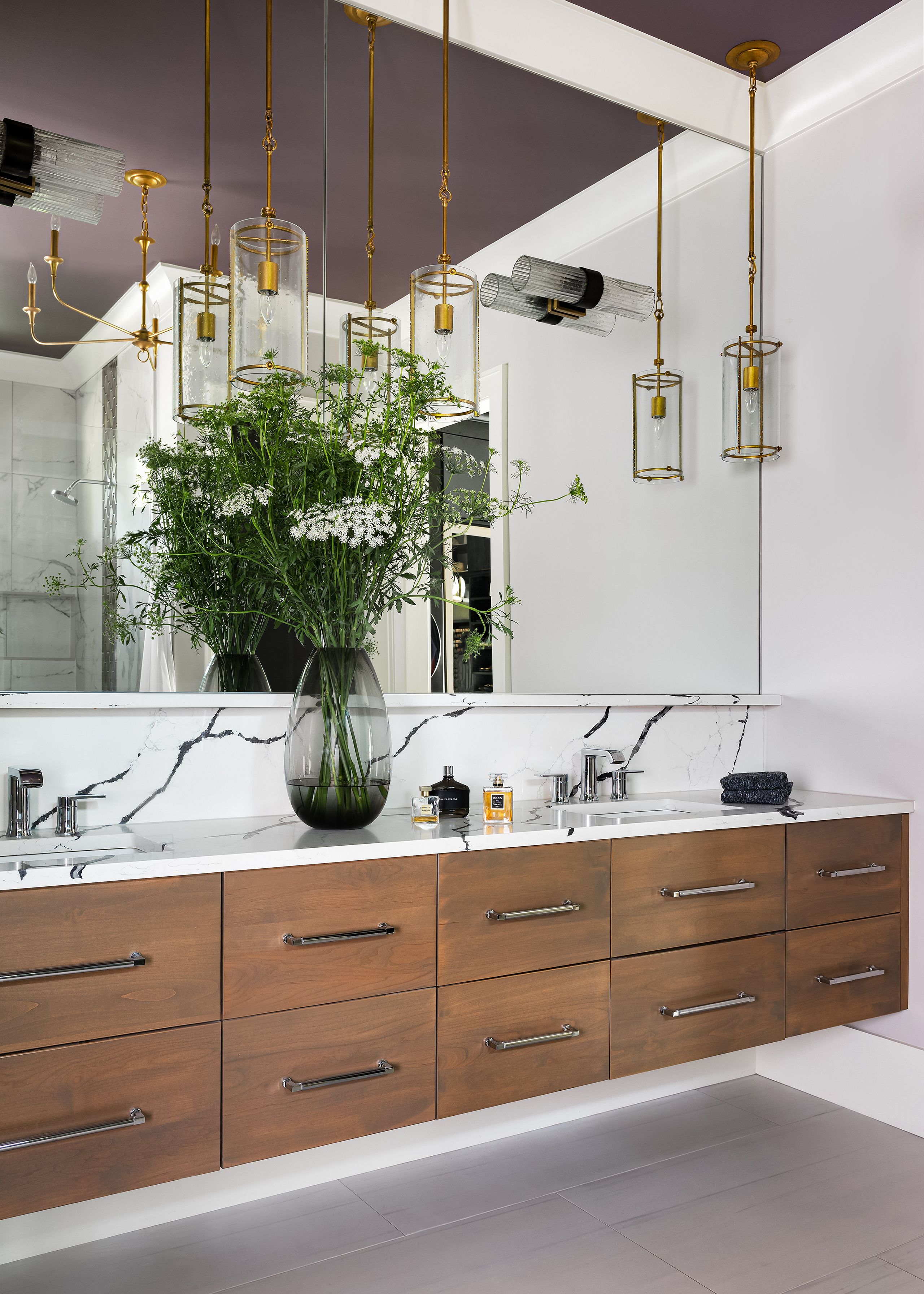 14 Designer Approved Bathroom Trends Taking Over 2024   Lori Moscato Of Casual Elegance Designs Photo By Abigail Jackson Trend 2 657b38ccde507 