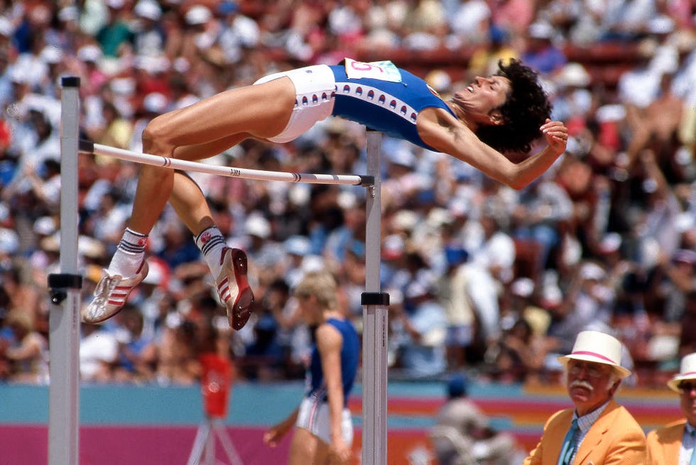 Sara Simeoni, oggi 70 anni, è una delle più grandi atlete italiane di tutti i tempi