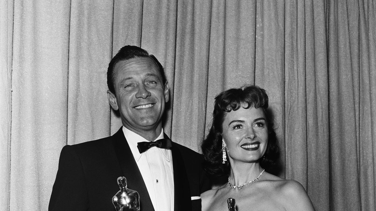 preview for The Best Oscars Dresses of All Time