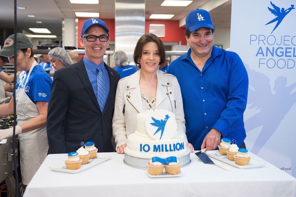 Marianne Williamson Delivers Project Angel Food's 10 Millionth Meal