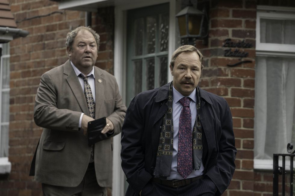 new pictures presents foritvwhite house farmepisode 3pictured mark addy as stan and stephen graham as dci "taff" jonesphotographer stuart woodthis photograph must not be syndicated to any other company, publication or website, or permanently archived, without the express written permission of itv picture desk full terms and conditions are available on wwwitvcompresscentreitvpicturestermsfor further information please contactpatricksmithitvcom 0207 1573044