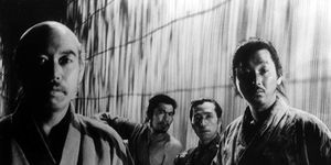 Fotogramas de 'Los siete samuráis' (1954) en el que aparecen Toshirô Mifune y Takashi Shimura.