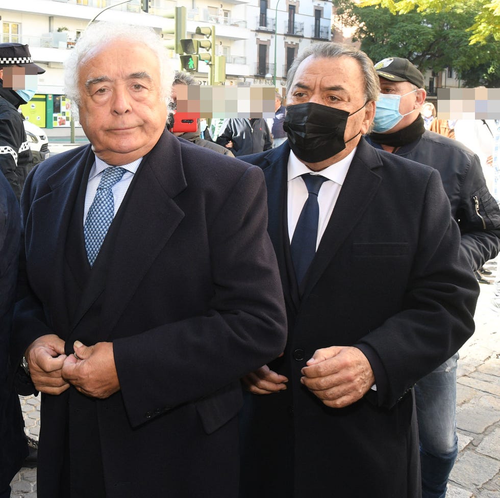 antonio romero y rafael ruiz en la iglesia de san benito en sevilla