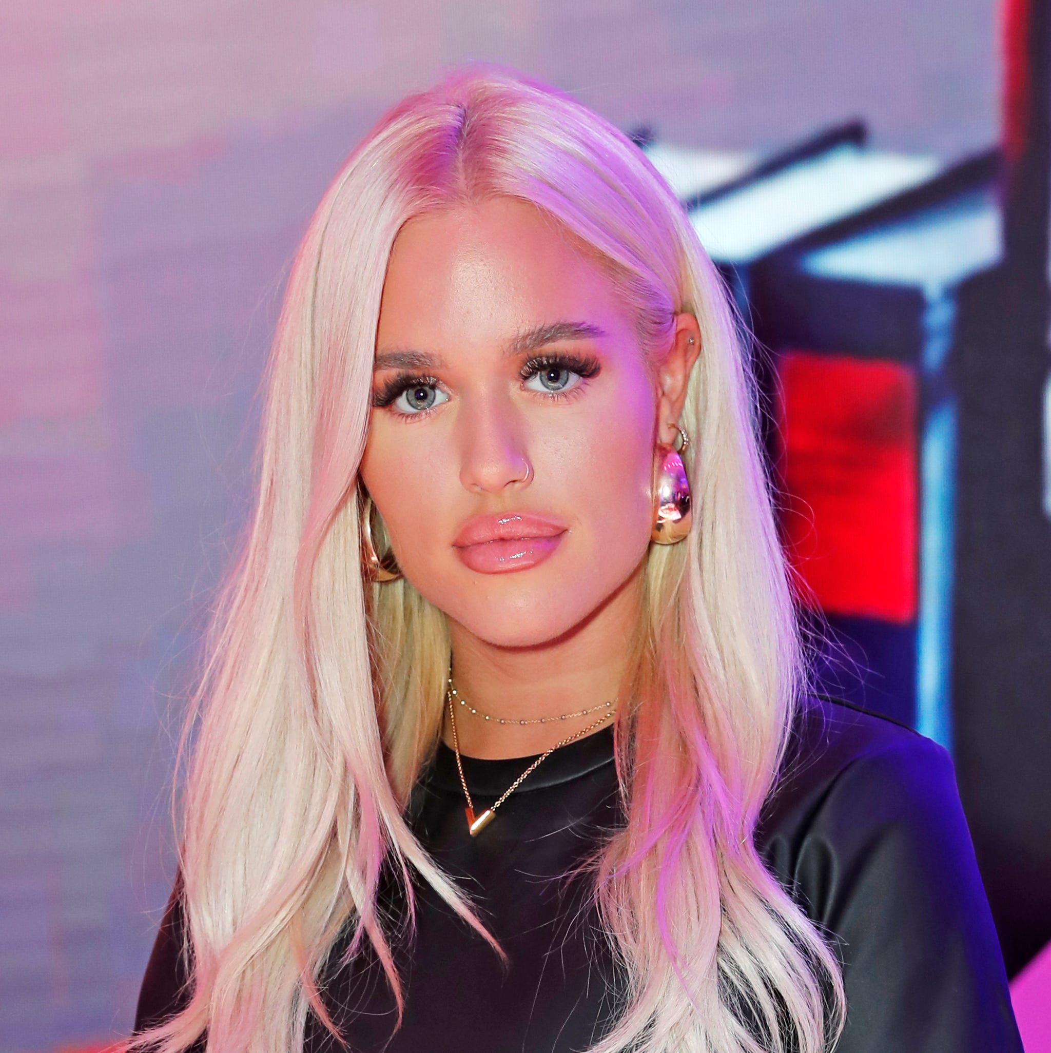 Lottie Tomlinson on grieving for her mother and sister, Félicité