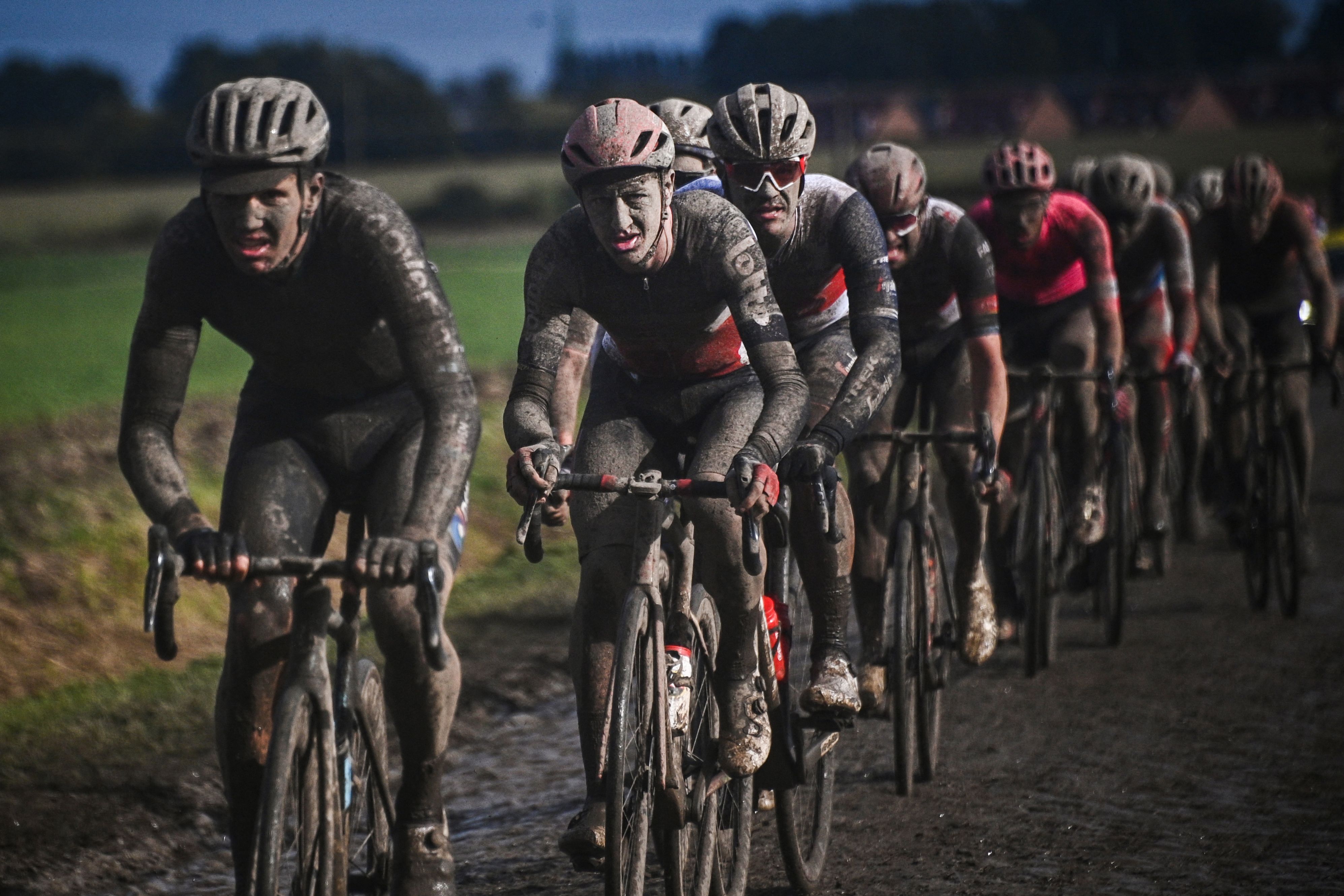 Roubaix bike race online